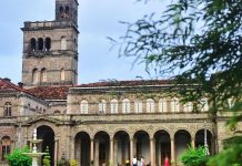 SPPU ने कॅश फॉर डिग्री घोटाळ्यात पोलिस तक्रार दाखल केली, कर्मचाऱ्याला निलंबित केले. पुणे बातम्या